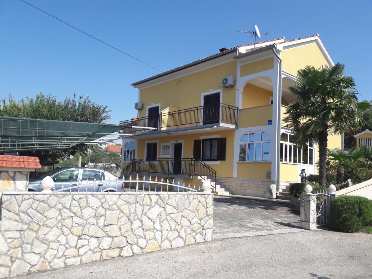 Apartman Ravlic Malinska Exterior photo